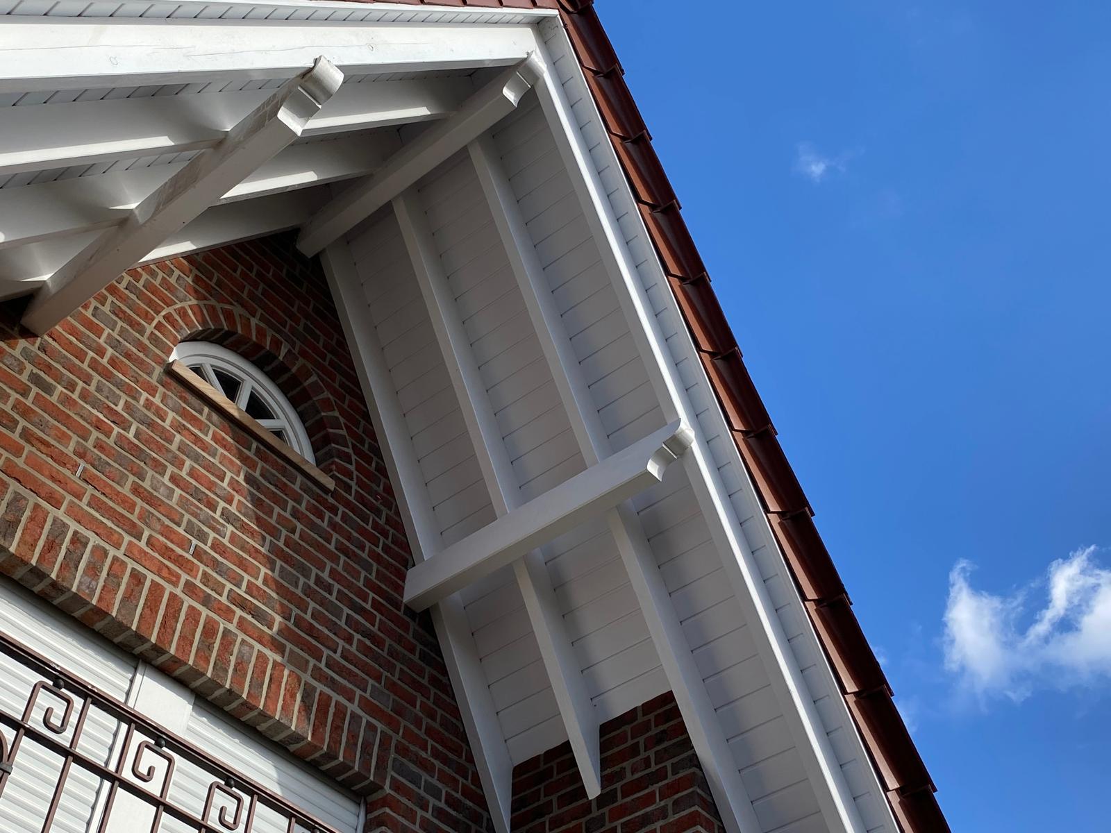 Reinigung von Dach&uuml;berst&auml;nden im Raum Twist.